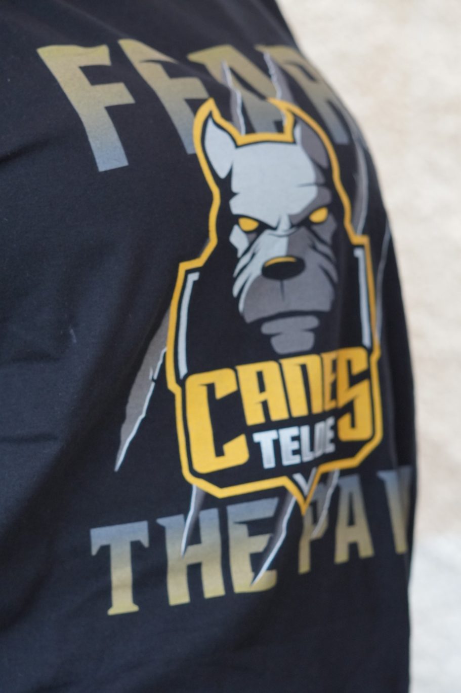 Camiseta Fear the Paw Camiseta Fear the Paw